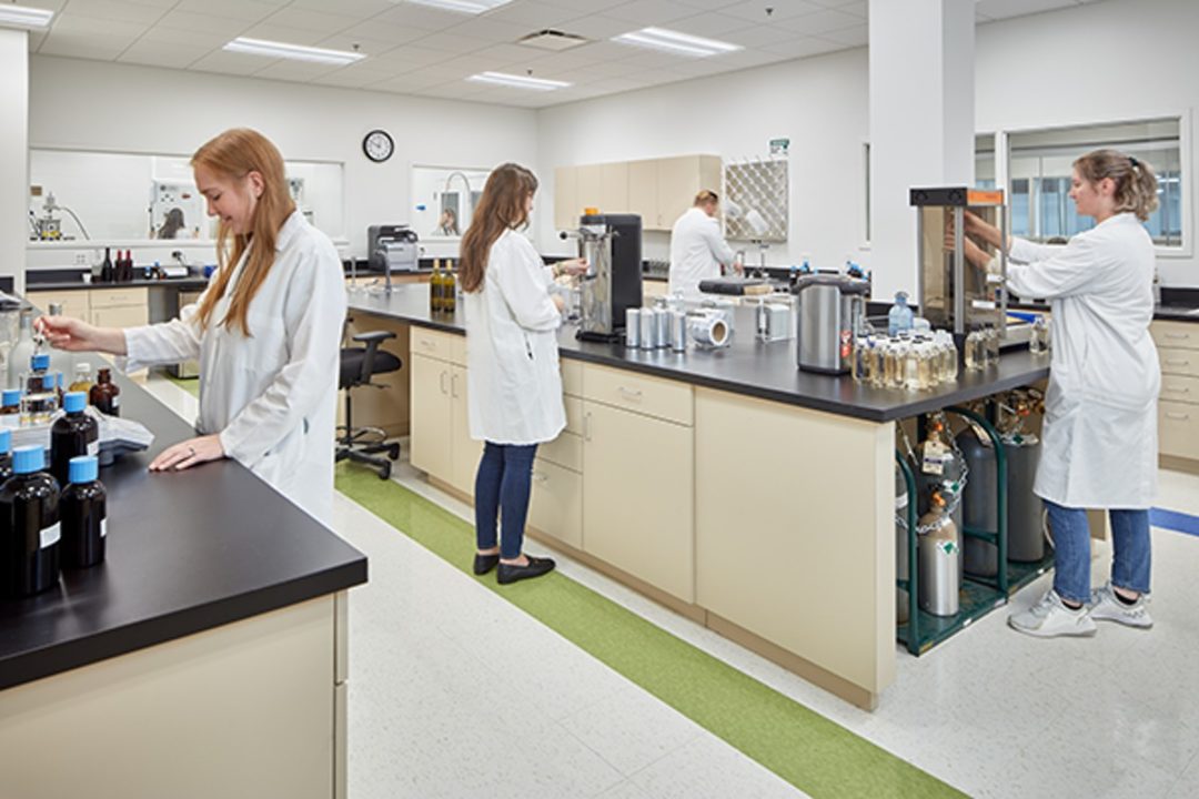 Synergy Flavors' expanded R&D laboratories